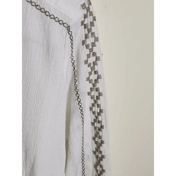 Aventura Organic Cotton‎ Embroidered Shirt Size Medium - Picture 4 of 11